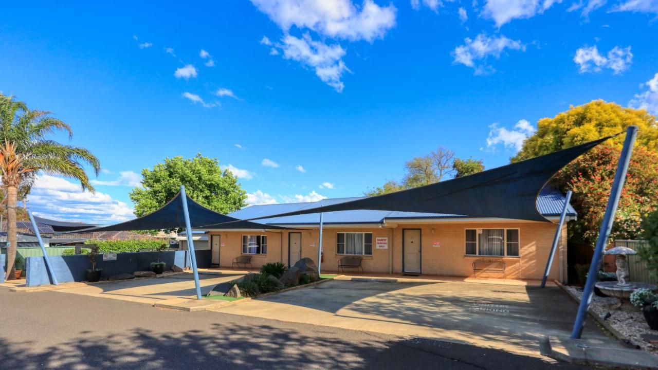 Edward Parry Motel And Apartments Tamworth Eksteriør bilde