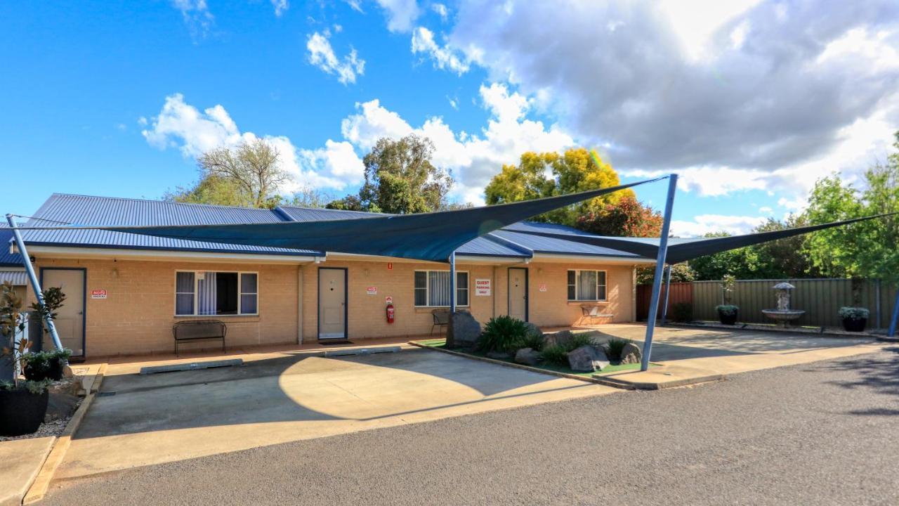 Edward Parry Motel And Apartments Tamworth Eksteriør bilde