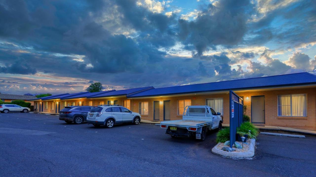 Edward Parry Motel And Apartments Tamworth Eksteriør bilde