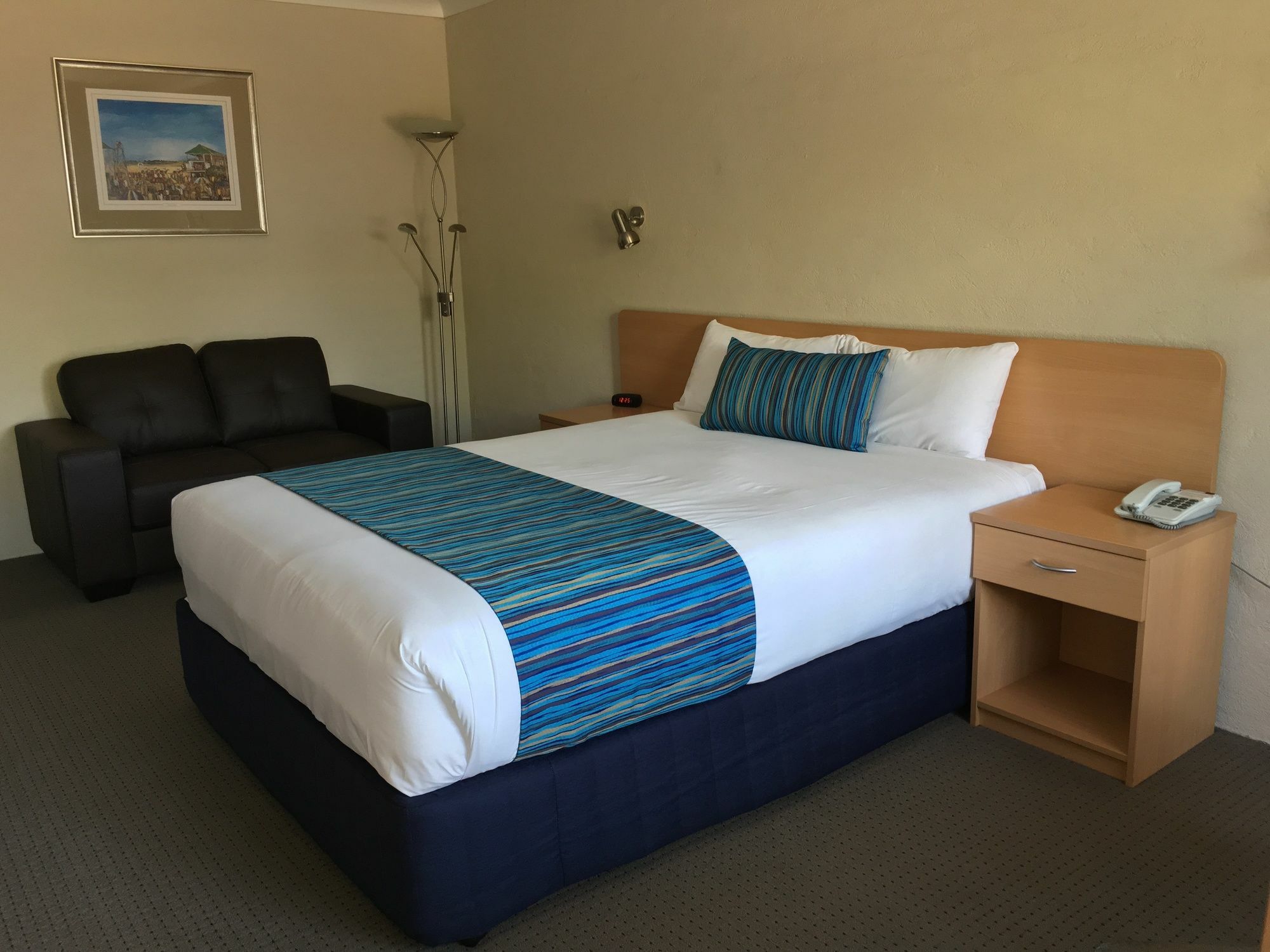Edward Parry Motel And Apartments Tamworth Eksteriør bilde