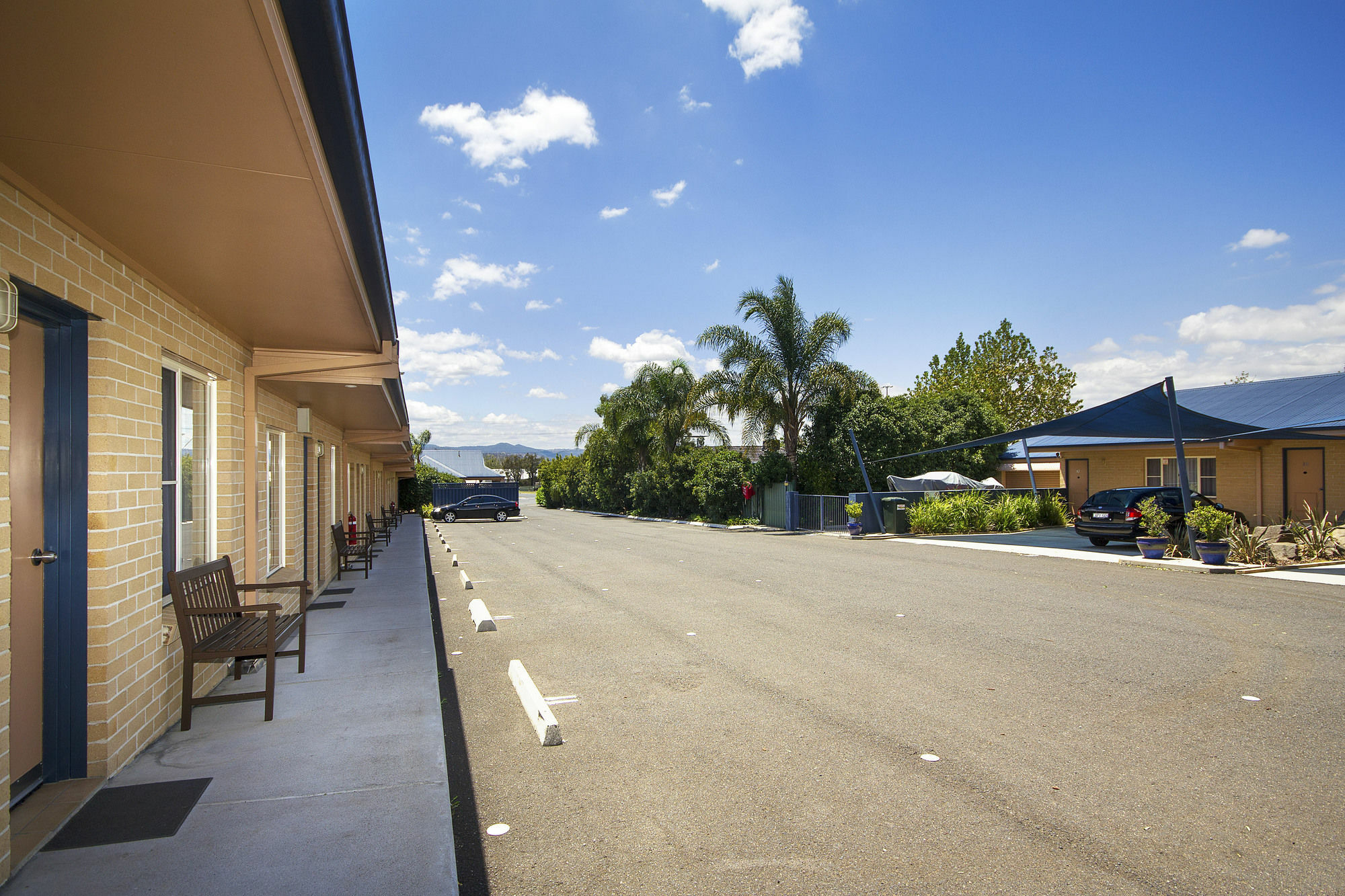 Edward Parry Motel And Apartments Tamworth Eksteriør bilde